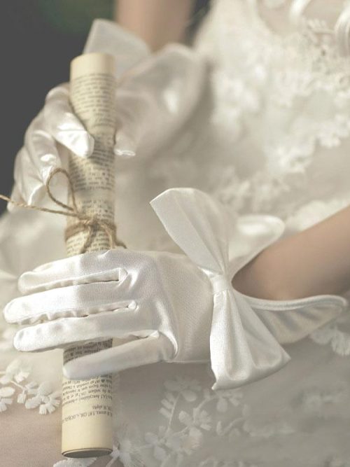 Sheena Bow Satin Gloves – White