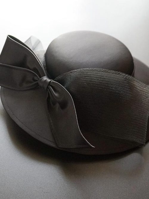 Amanzà Bow Knot Satin Hat – Black