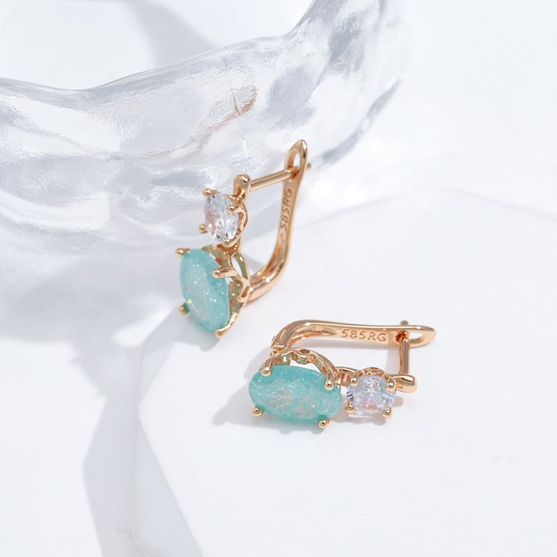 Fennel Jade Oval Crystal Stud Earrings