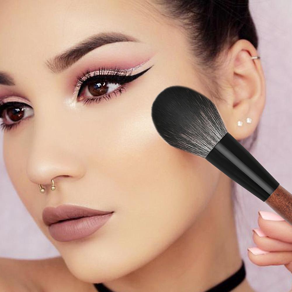 Benz Noir Wooden Makeup Brush Set