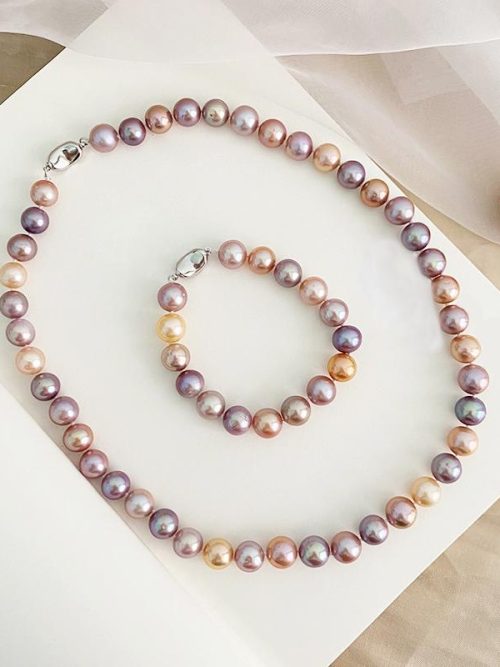 Ashley Pearl Necklace and Bracelet Set