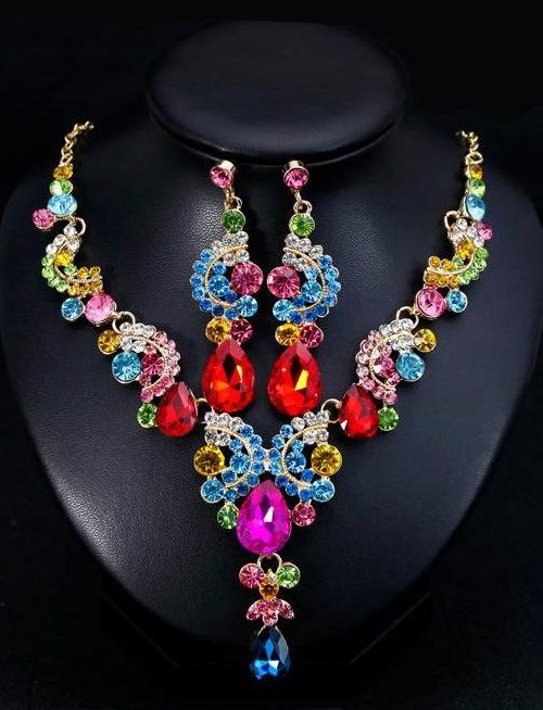 Opal Jewel Earrings and Necklace Set