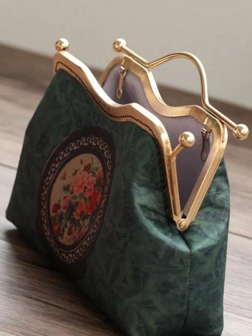 Symus Vintage Flower Emblem Purse – Green